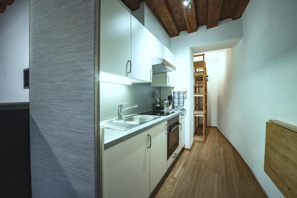 Basic Apartments downtown - 5