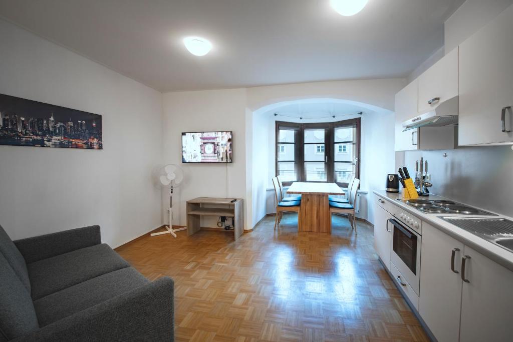 Basic Apartments downtown - 8