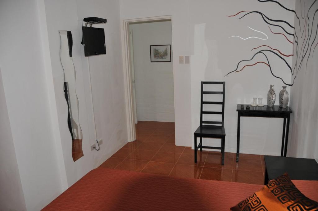 Date & Dine Resort - King Room