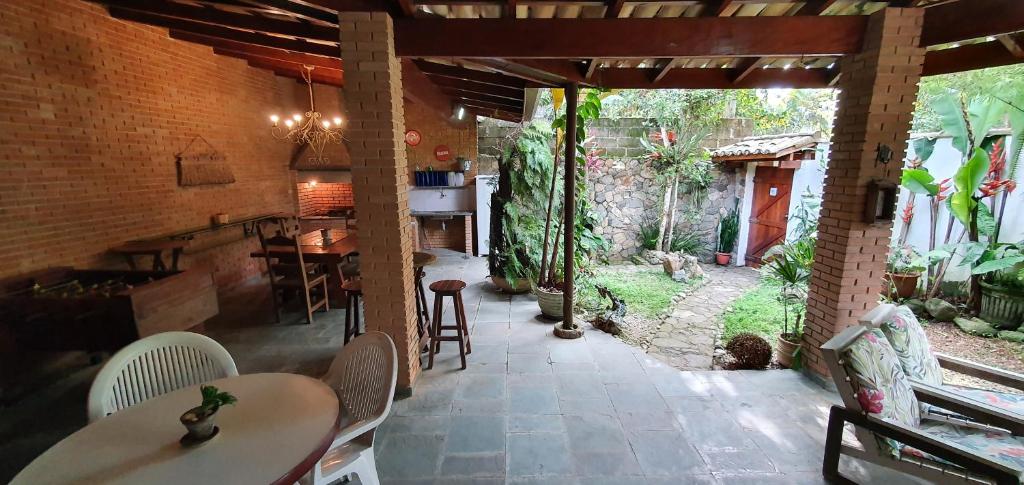  Casa dos Sonhos no Lázaro/Ubatuba a 50m da praia