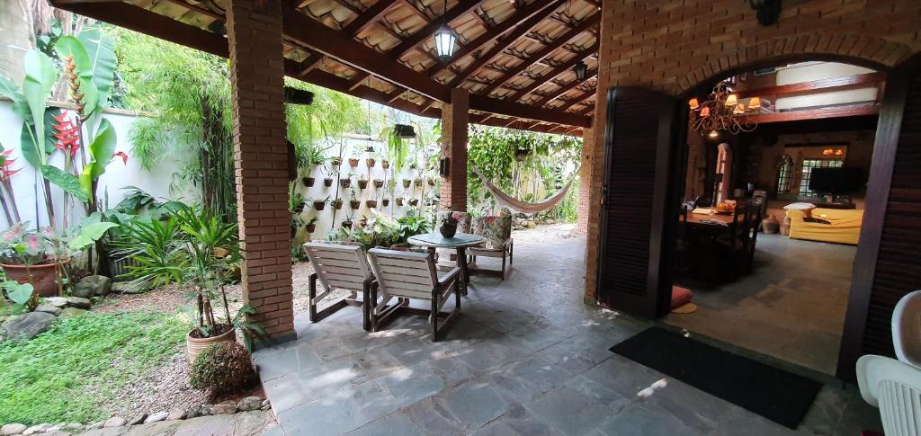  Casa dos Sonhos no Lázaro/Ubatuba a 50m da praia