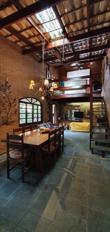  Casa dos Sonhos no Lázaro/Ubatuba a 50m da praia