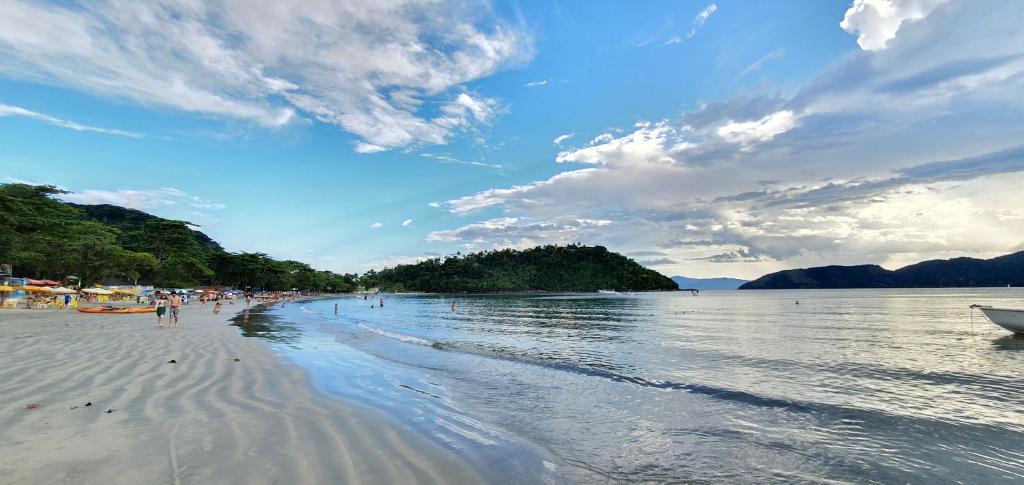  Casa dos Sonhos no Lázaro/Ubatuba a 50m da praia