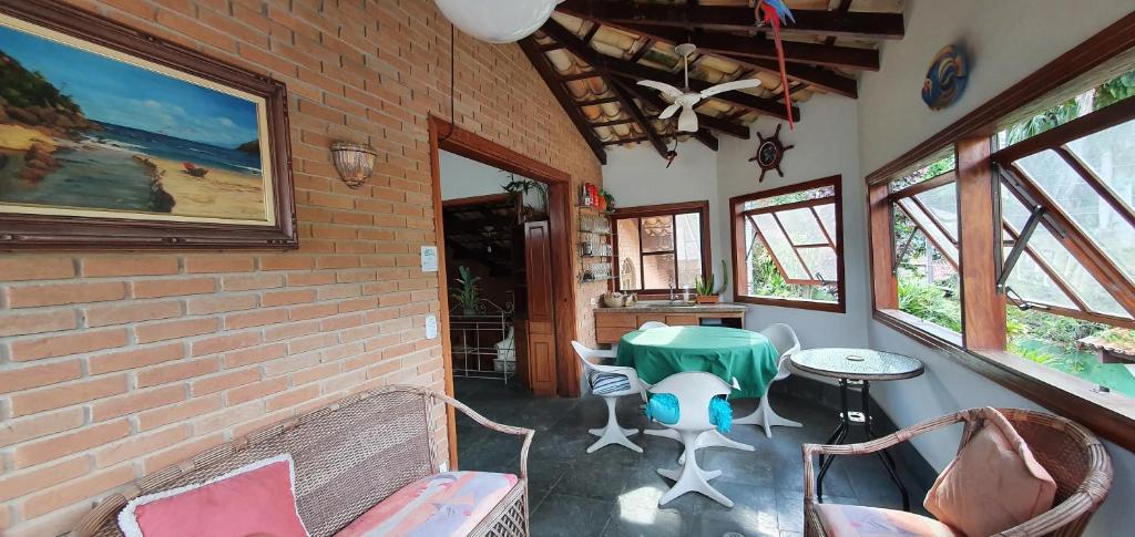  Casa dos Sonhos no Lázaro/Ubatuba a 50m da praia