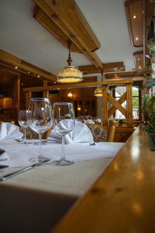 Nápoje v ubytování Hotel Schwarzbeerschänke Pobershau
