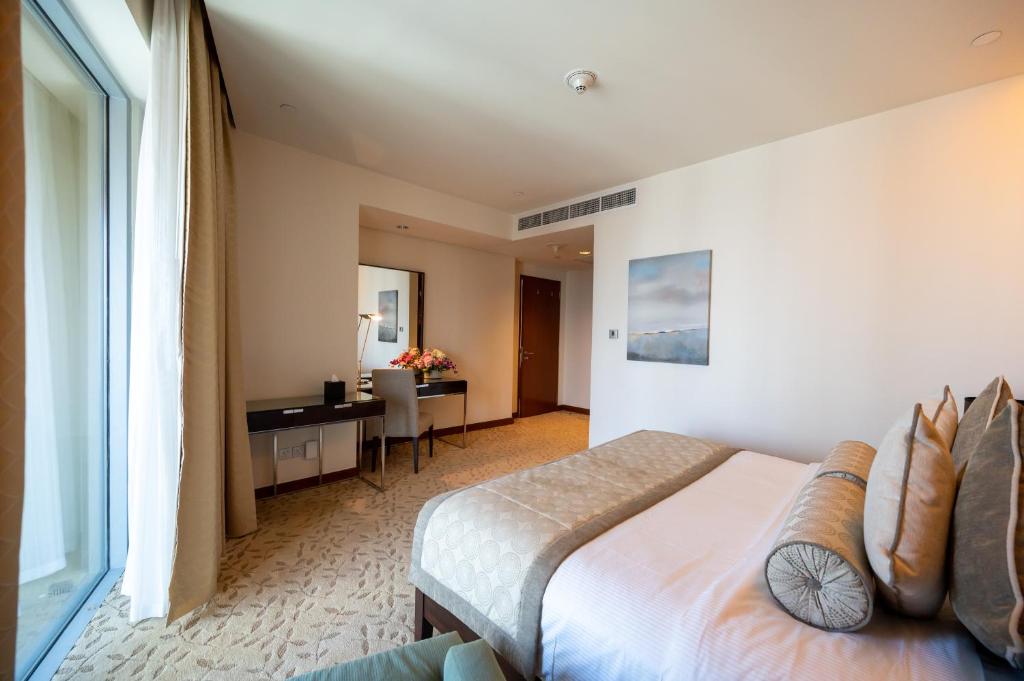 Address Dubai Mall Residence - Studio and 1 Bedroom apartments by The S Holiday Homes - One-Bedroom Apartment With City View