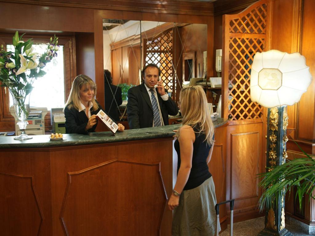 Hotel Bolivar - Resim 7