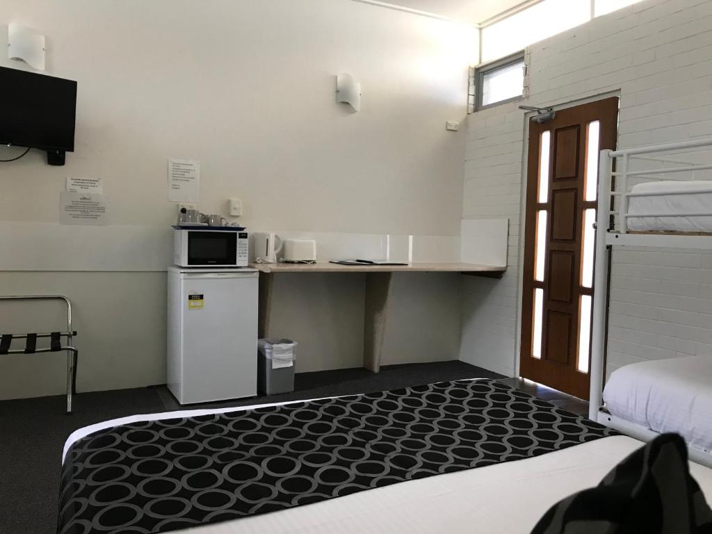 Coffs Shearwater Motel - Family Room