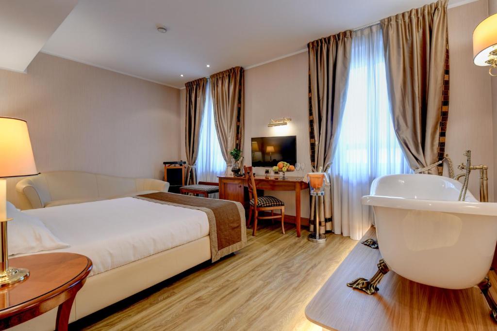Hotel Master - Chambre Double De Luxe Avec Bain