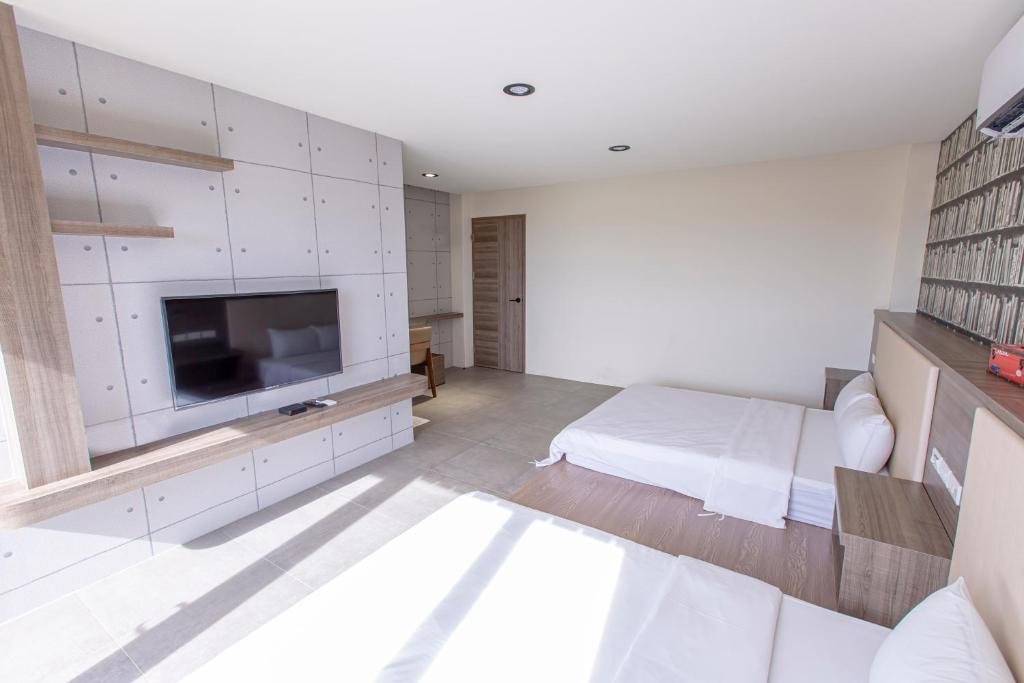TV a/nebo společenská místnost v ubytování Sharp B&B