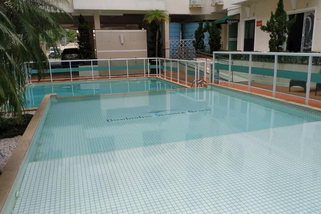  Apartamento Hotel e Spa em Bombinhas Praia de Bombas para 5 pessoas