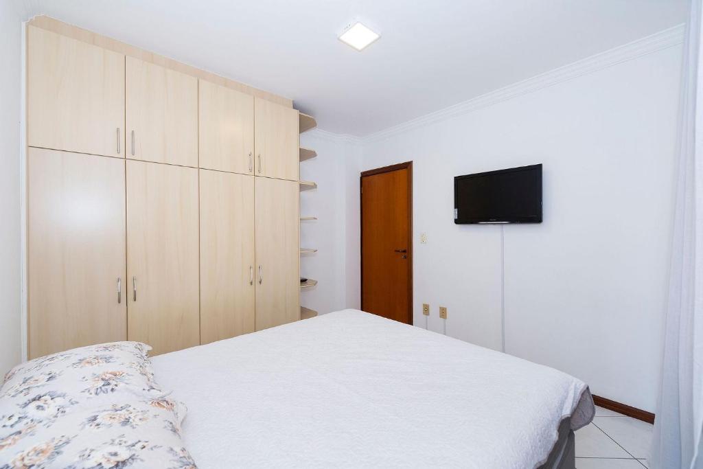  Aluguel Apartamento 04 Dormitórios Vista para o Mar na Praia Bombas SC