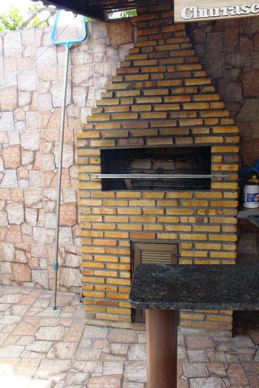  CASA COM PISCINA PARA 6