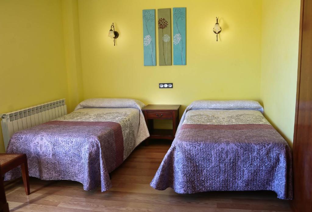 Posteľ alebo postele v izbe v ubytovaní Casa rural Ermita 1 y 2