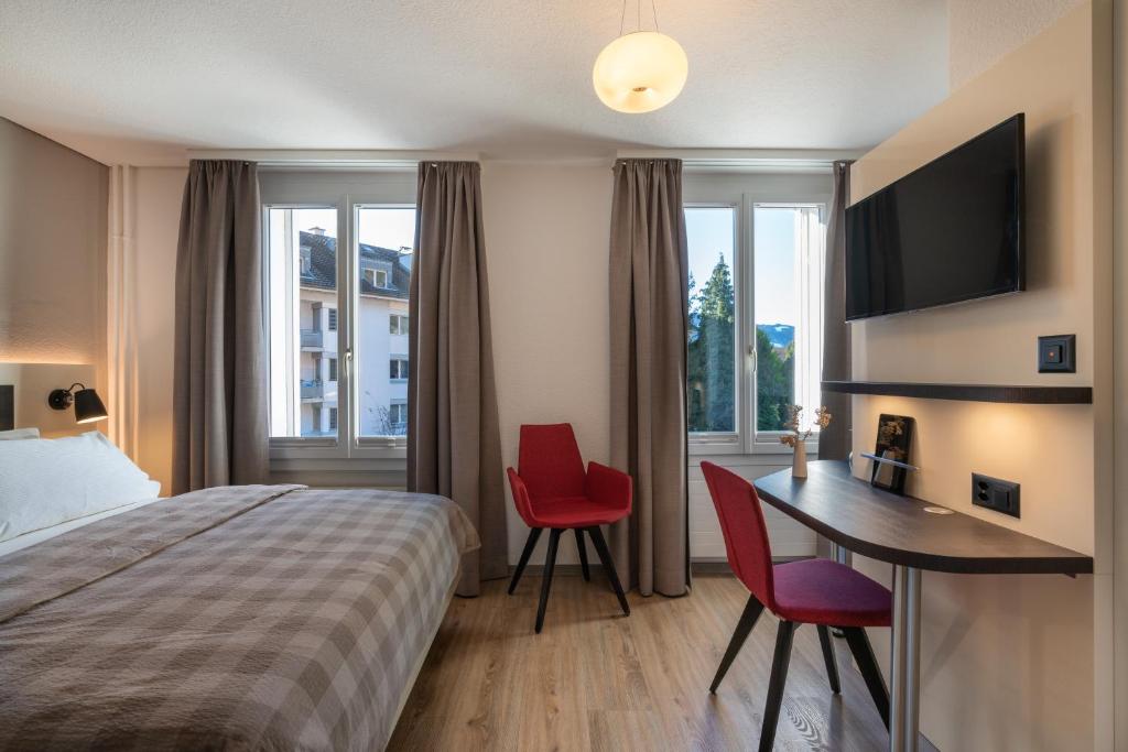 Hotel Derby Interlaken - self check-in - Resim 2