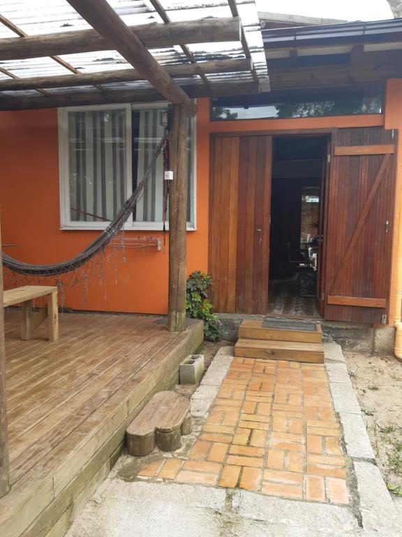  Bangalô Rústico 02 quartos