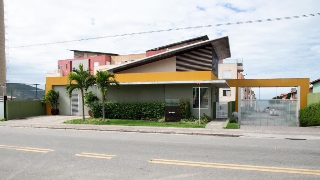 Costao das Gaivotas com Deck Coberto no Santinho
