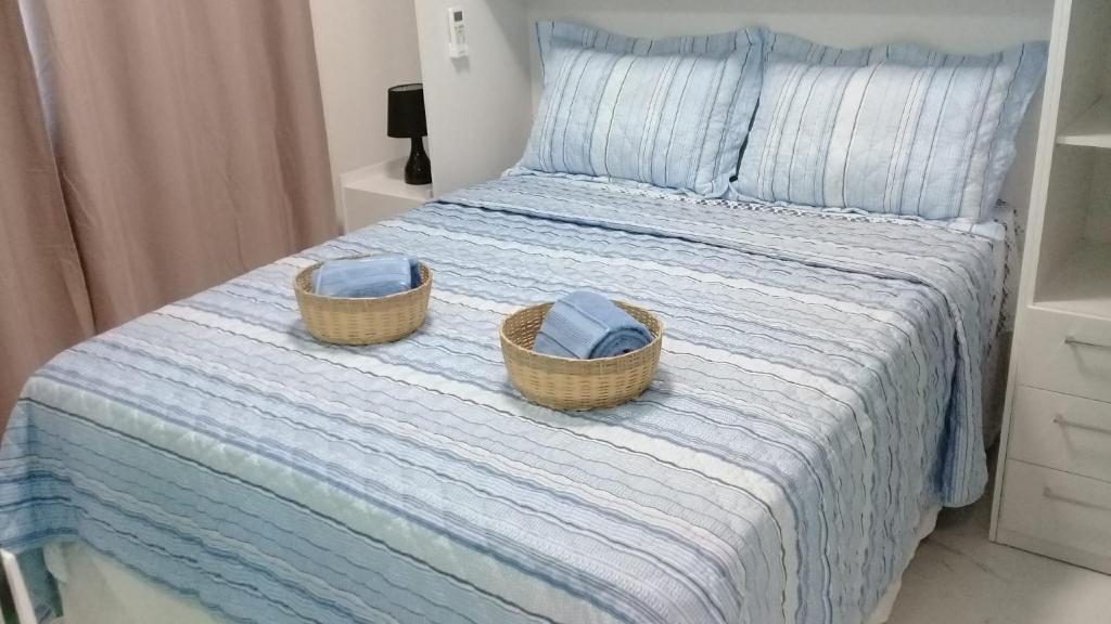  Flat Smart Itapoan - Em frente a praia.