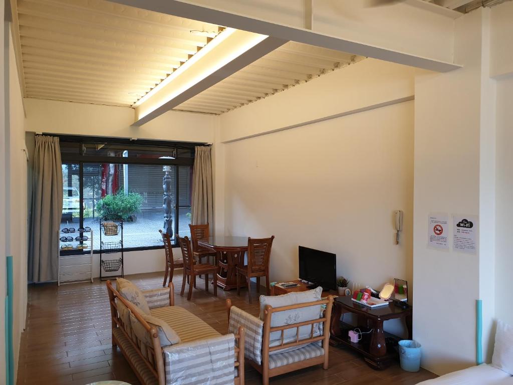 Sanyi Happiness B&B - Salle Familiale Avec Vue Sur La Montagne