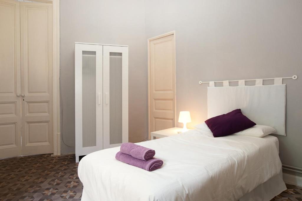 Modernist Apartment Barcelona - 2