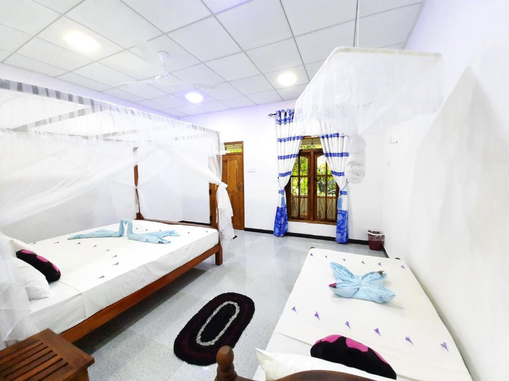 Galaxy View Homestay Sigiriya - 1