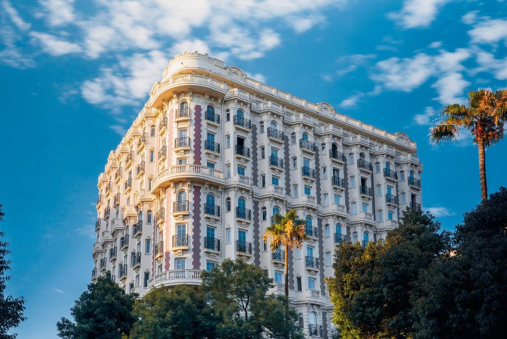 Tapis Rouge Boutique Hotel, Batumi – Updated 2022 Prices