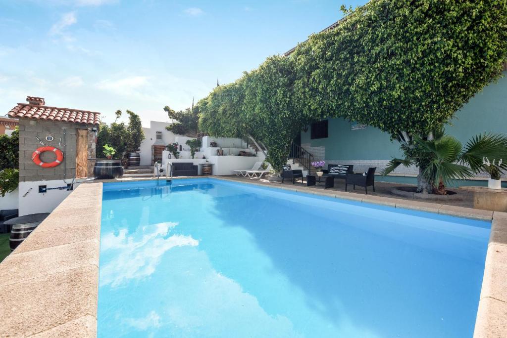 The swimming pool at or close to Casa Reina del Atlántico