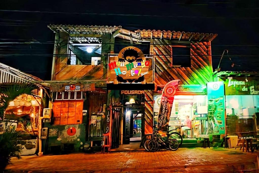 Meu Mundo Hostel Bar
