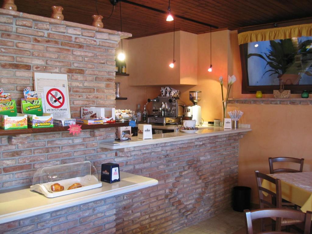 Příslušenství pro přípravu čaje a kávy v ubytování Residence Erika