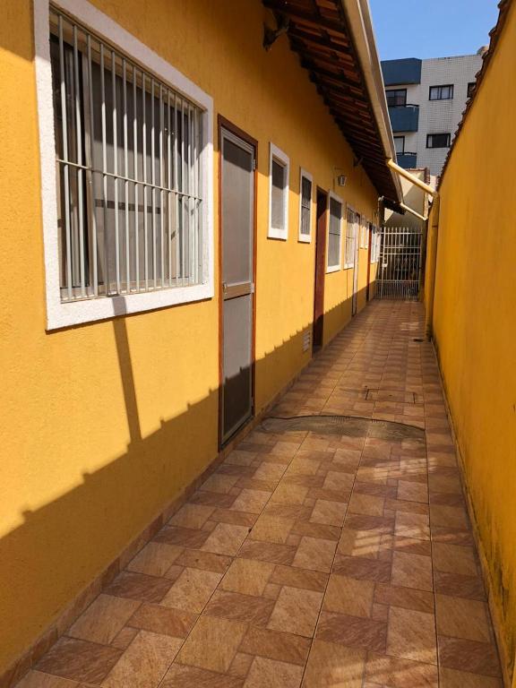  Casa condomínio fechado