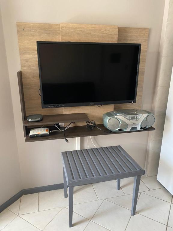  Apartamento pé na areia - sacada e churrasqueira - para até 6 pessoas