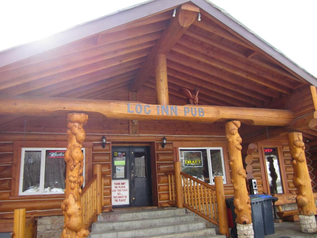 Exteriér nebo vchod ubytování Log Inn & Pub