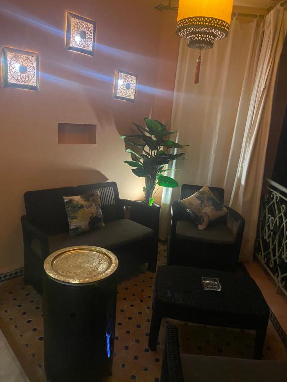 Posezení v ubytování Appartment Rhizlane