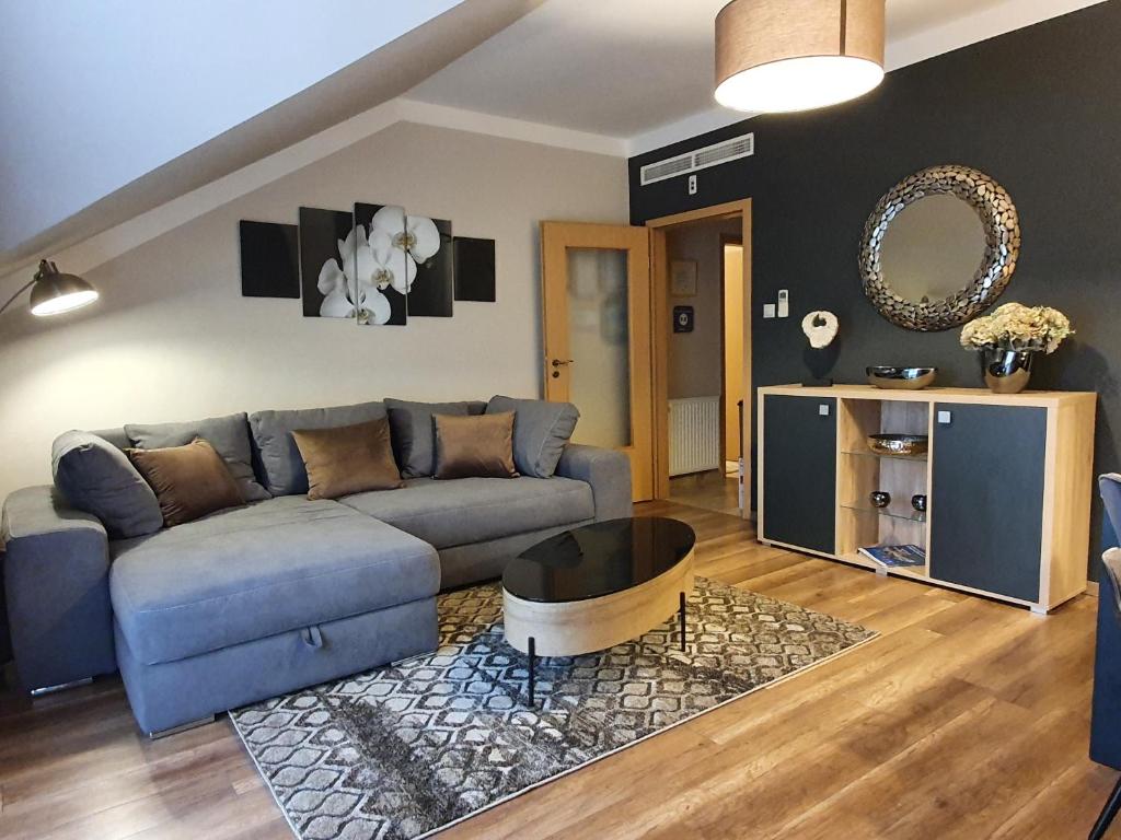 Posedenie v ubytovaní Birdland Panorama Apartman