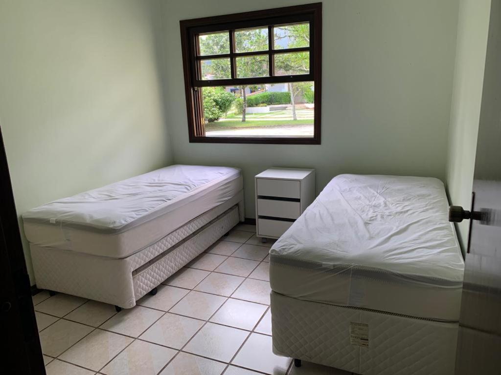  Linda casa em Riviera de São Lourenço!