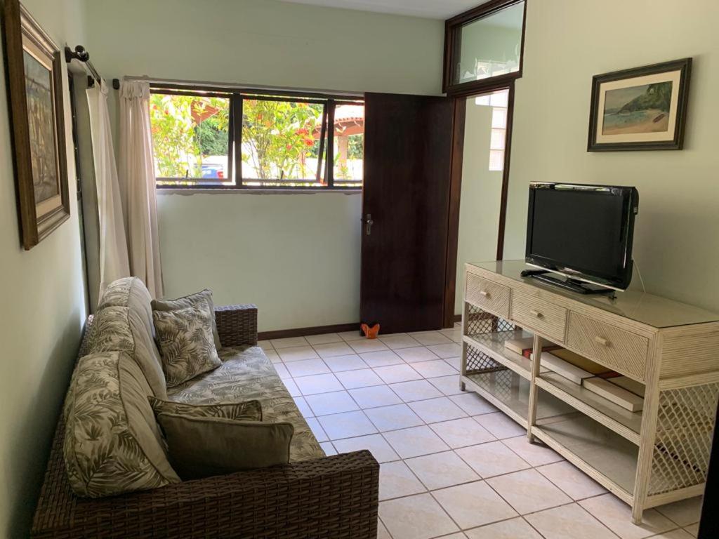  Linda casa em Riviera de São Lourenço!