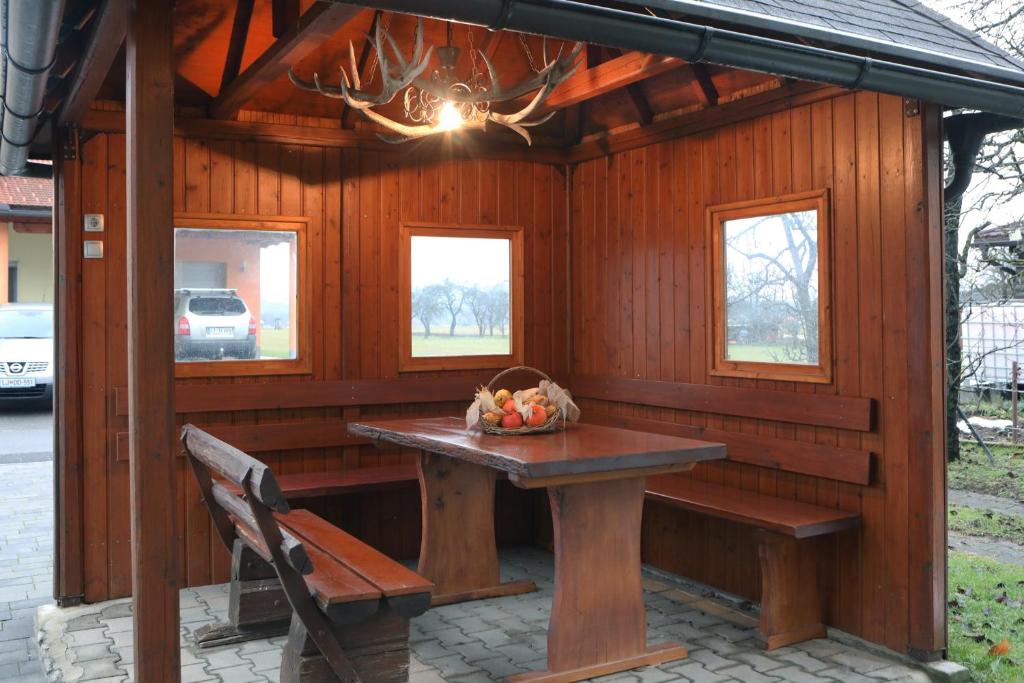 Fotografie z fotogalerie ubytování Apartma Vila Zigmund v destinaci Cerknica