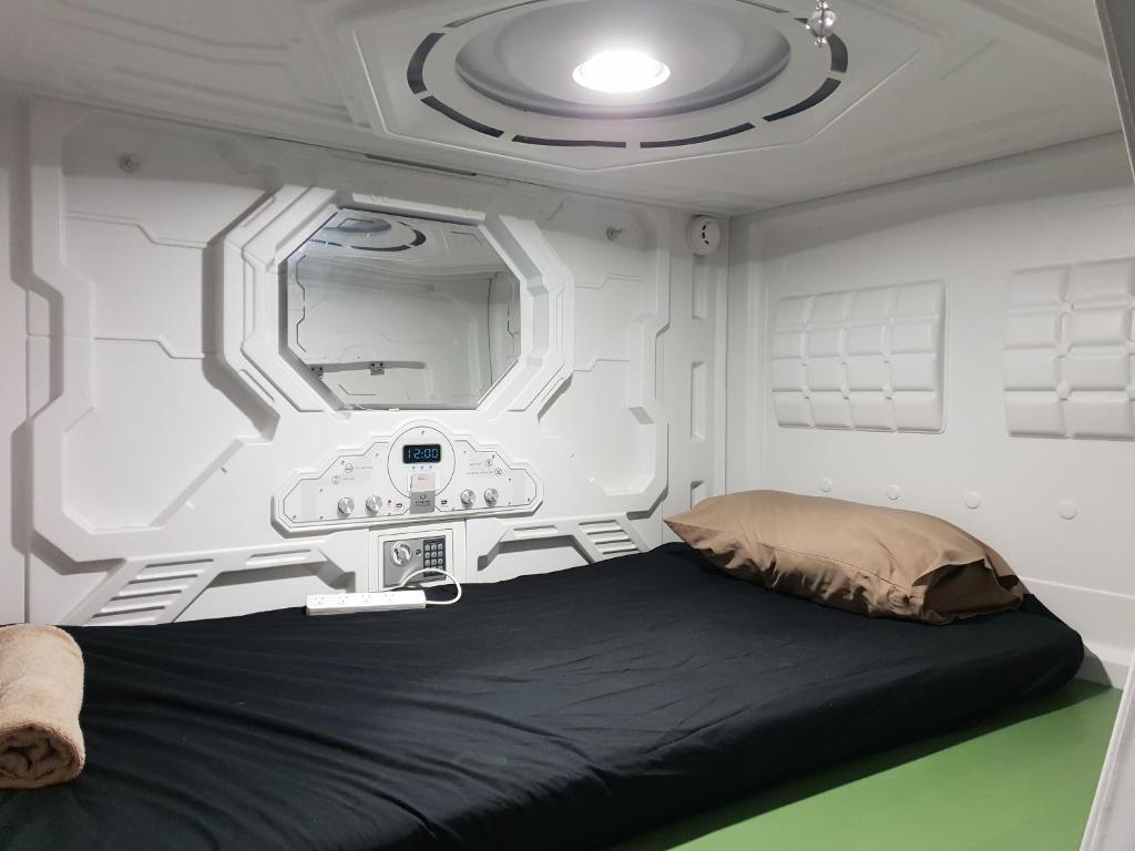 Abbotsford Private Rooms & Pods @ 15 Charles Homestay Abbotsford Private Rooms & Pods @ 15 Charles Homestay