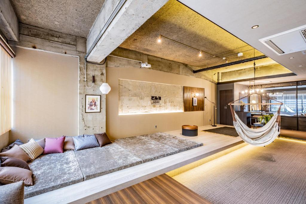 ビル泊 -Birupaku Decentralized Hotel-にあるシーティングエリア
