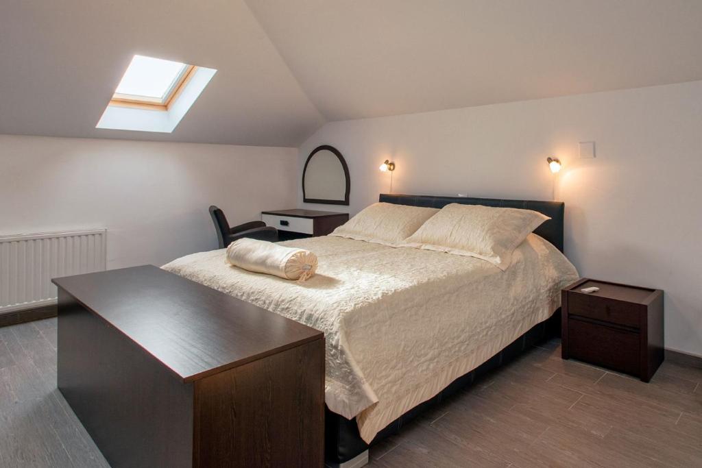 Posteľ alebo postele v izbe v ubytovaní Luxury villa Fura on Hvar, heated pool