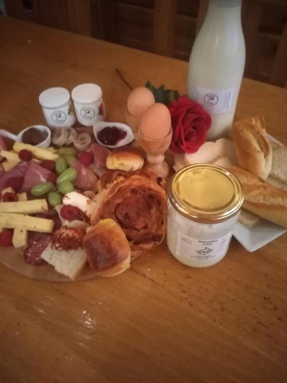 Jídlo v apartmánu nebo okolí