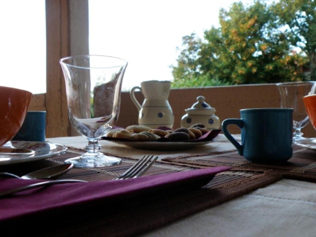 Zdjęcie z galerii obiektu Charming House near Monteciccardo with Private Pool w mieście Monteciccardo