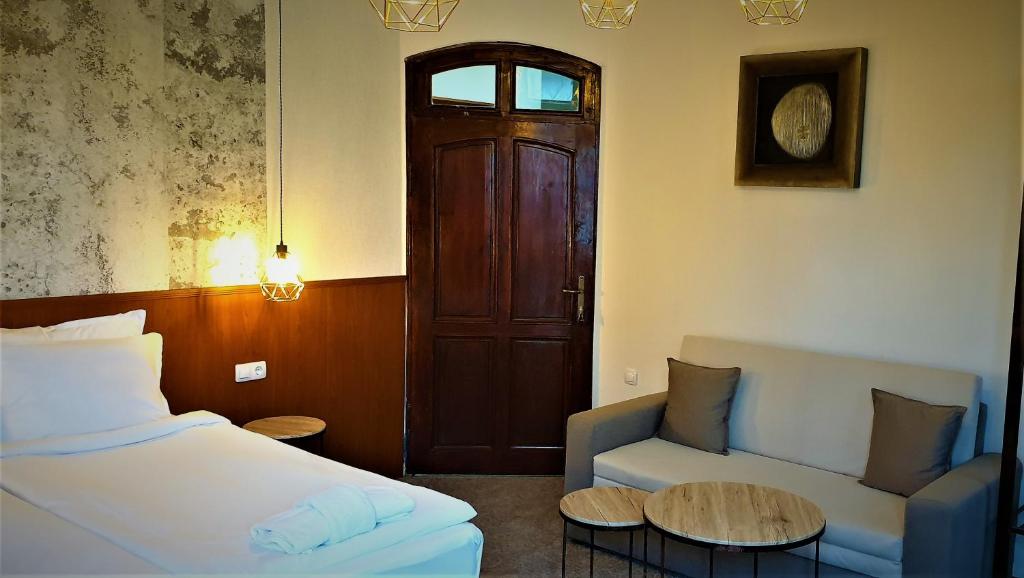СКЕРЦО SkerZZo Guest House - Double Room With Balcony