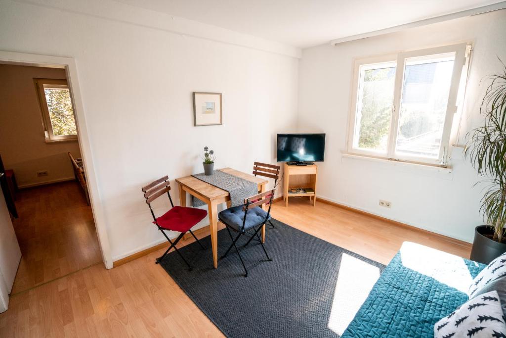 Black Forest Bike Hostel - Apartment With Shared Bathroom