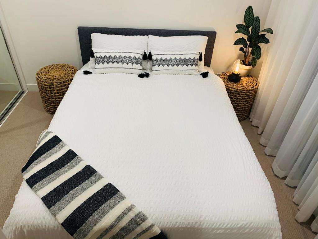 M City 2 Br And 2 Ba Apartment With Parking Clayton North Updated 21 Prices