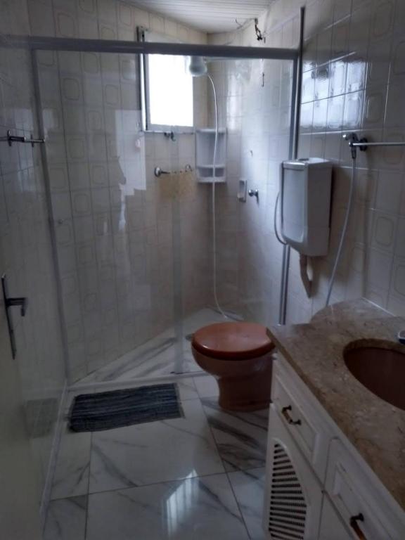  Apartamento Térreo a 50 Metros do Mar com Piscinas