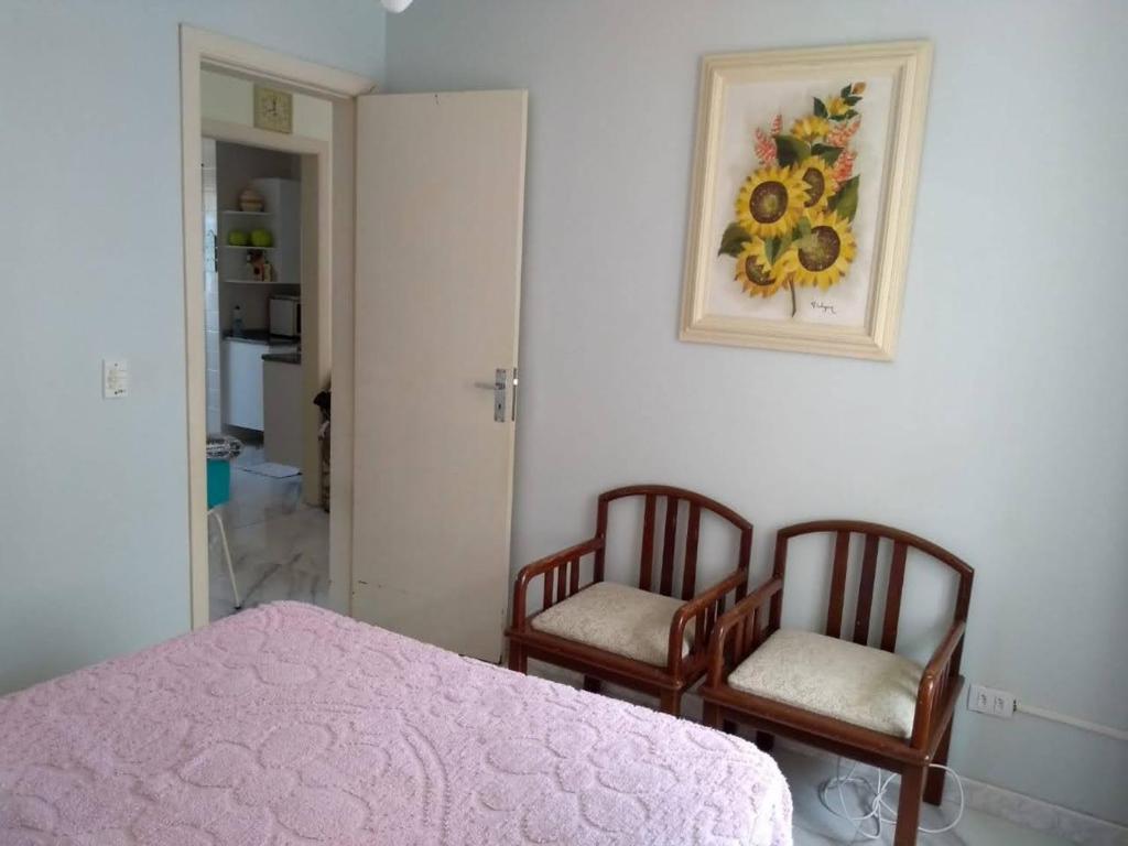  Apartamento Térreo a 50 Metros do Mar com Piscinas
