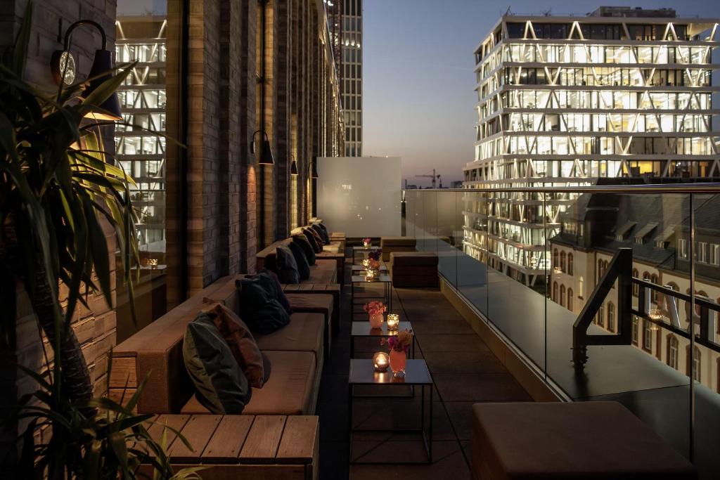 Hotel AMANO Grand Central - Resim 9