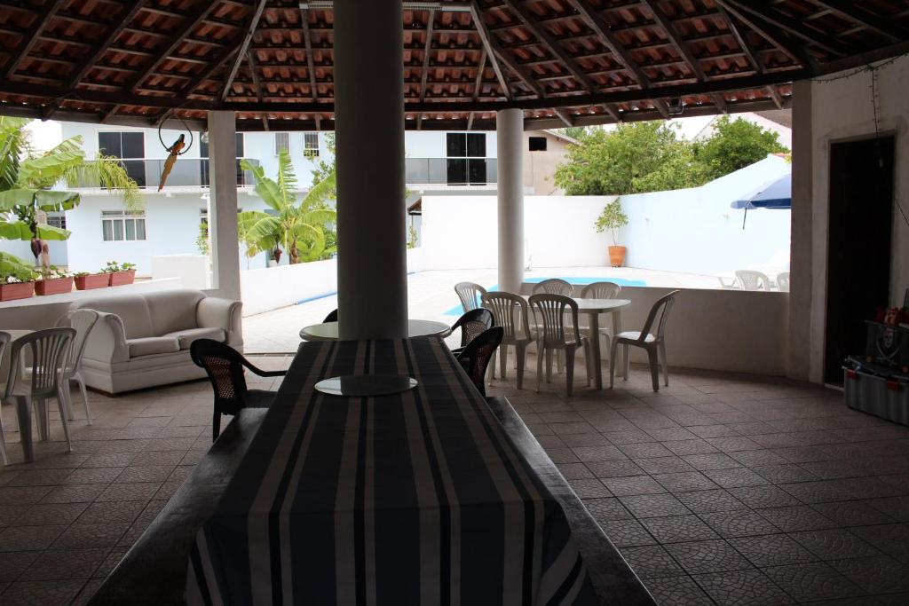  Apartamento com piscina perto da praia