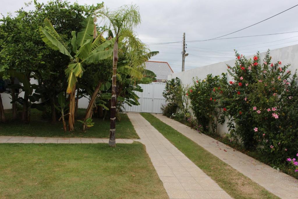  Apartamento com piscina perto da praia